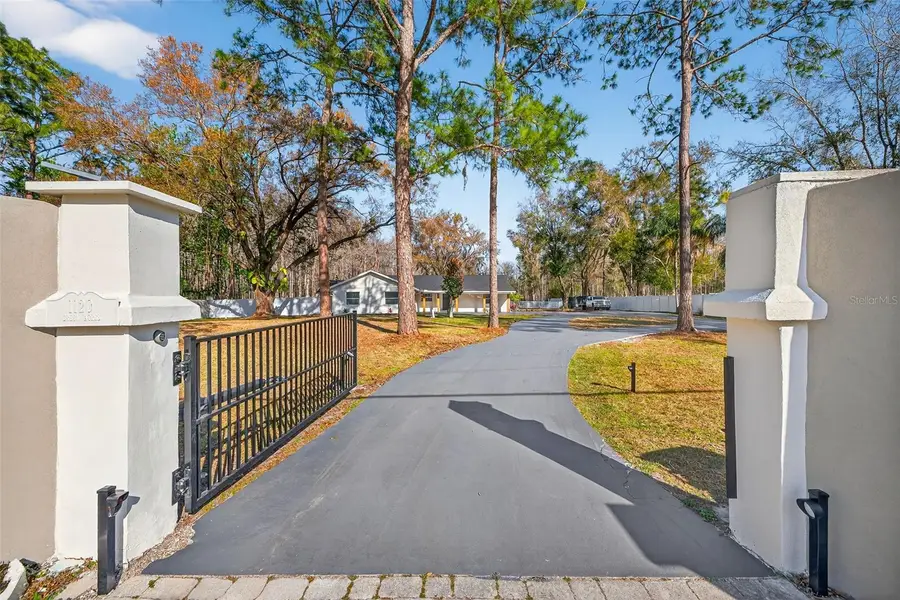 1120 Country Lane, Lutz, FL 33558 - #3