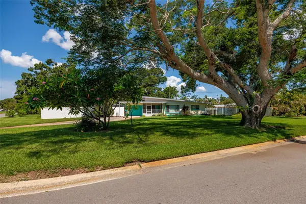 3700 56th Street N, ST PETERSBURG, FL 33710