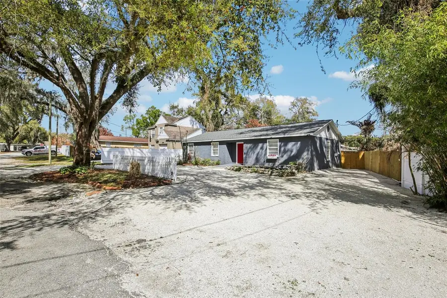 3905 West Lake Drive, Seffner, FL 33584 - #2