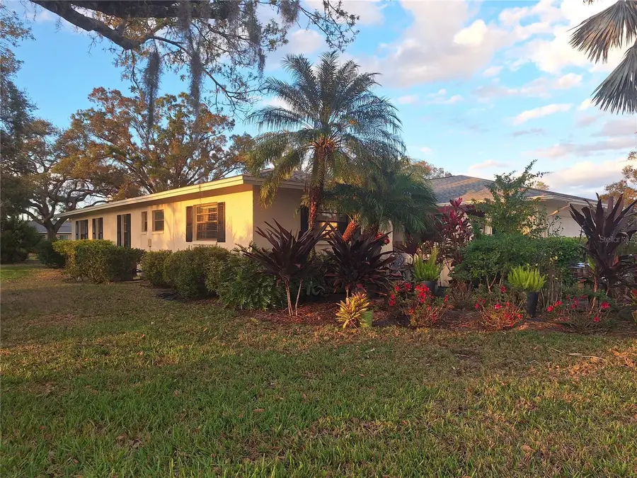 6912 W Country Club Drive N, Sarasota, FL 34243 - #3