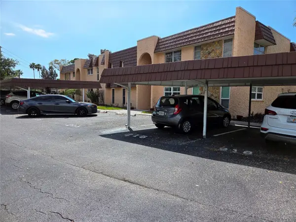 115 Aspen Circle #115, SEMINOLE, FL 33777