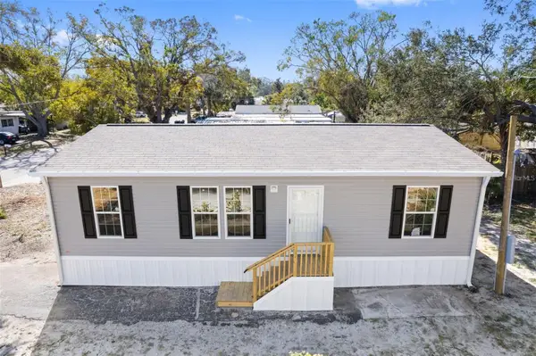 5234 Yellow Pine Street N, ST PETERSBURG, FL 33709