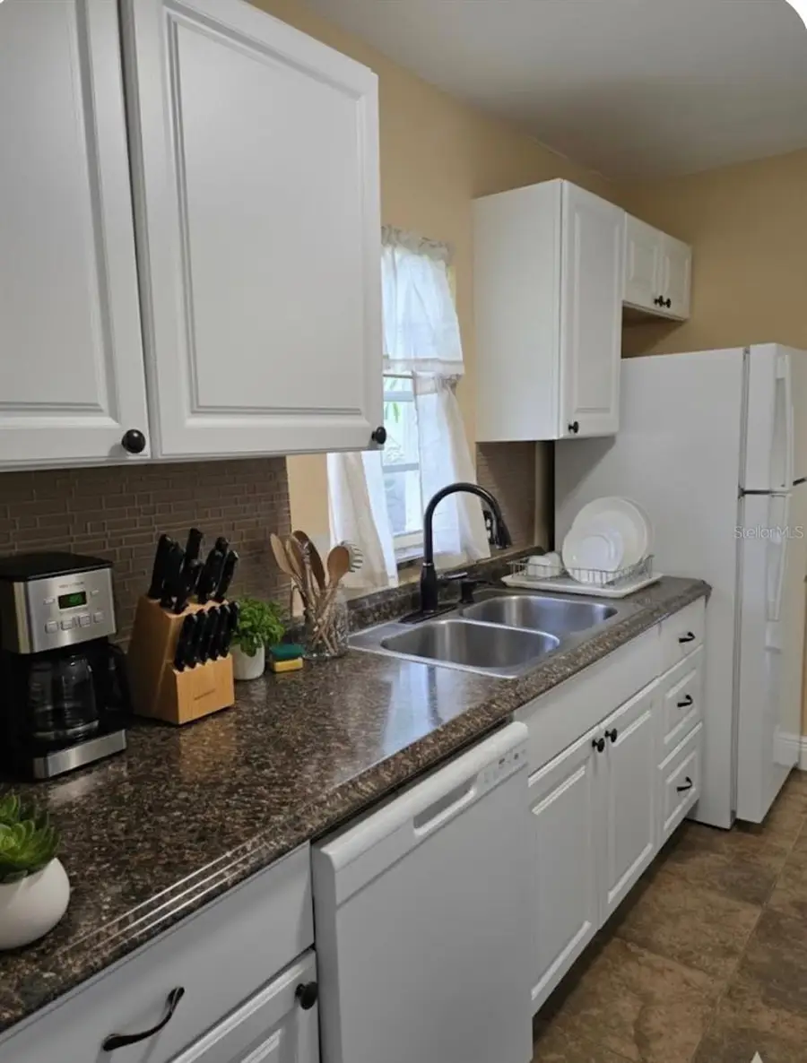 10032 65th Avenue N #8, Saint Petersburg, FL 33708 - #2