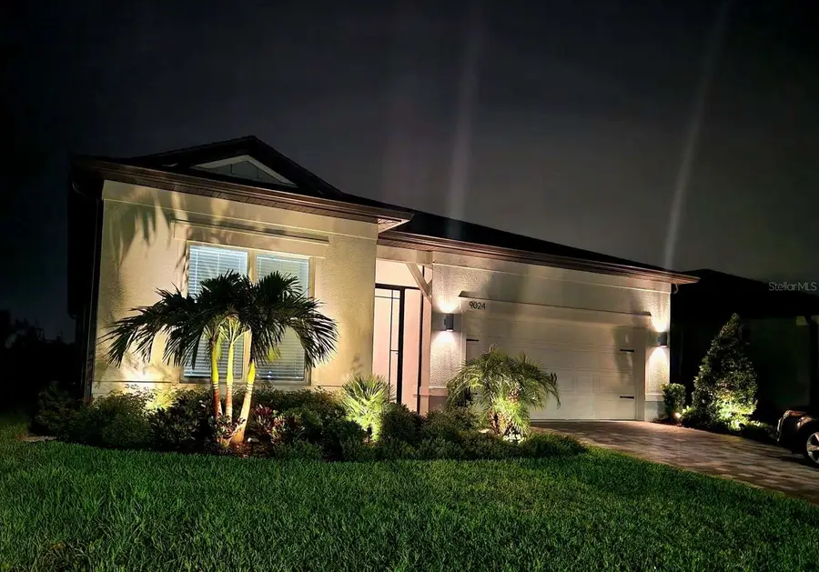 9024 Barrier Coast Trail, Parrish, FL 34219 - #3