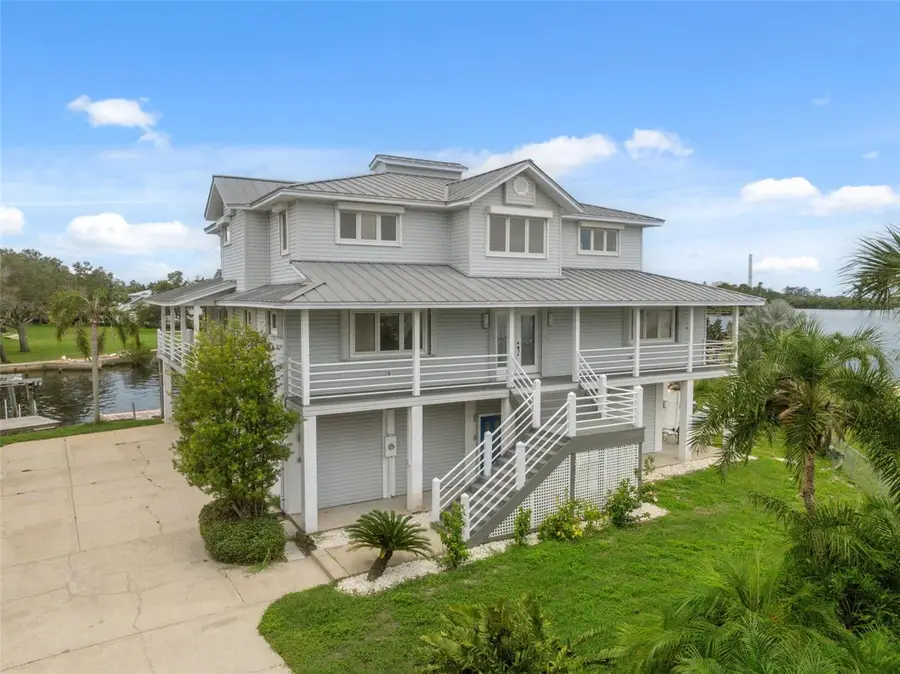 1906 Gulfview Drive, Holiday, FL 34691 - #2