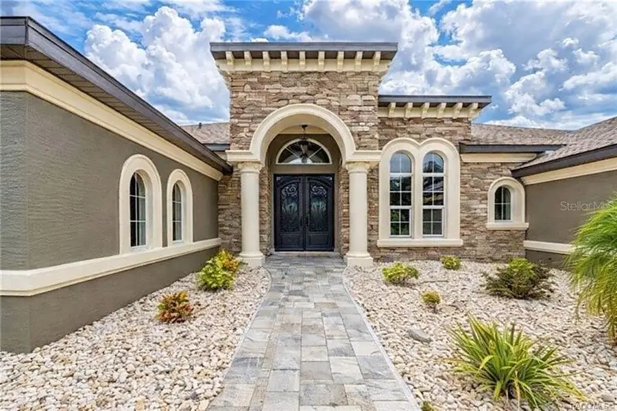 5061 W Oakhill Street, Dunnellon, FL 34433 - #2