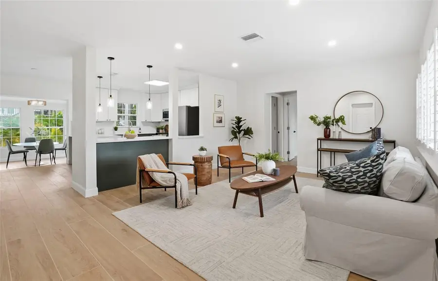 309 84th Avenue Ne, Saint Petersburg, FL 33702 - #3