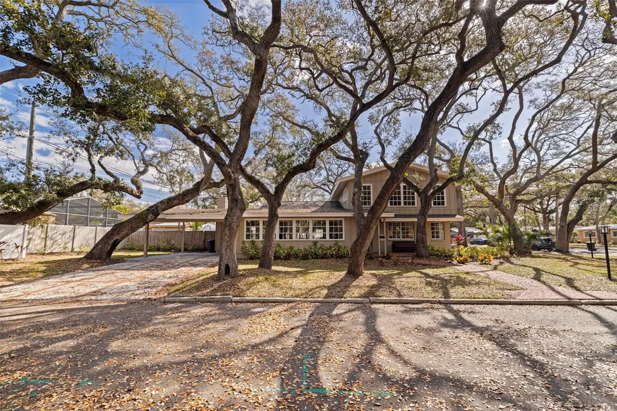 2901 Pelham Road N, Saint Petersburg, FL 33710 - #1