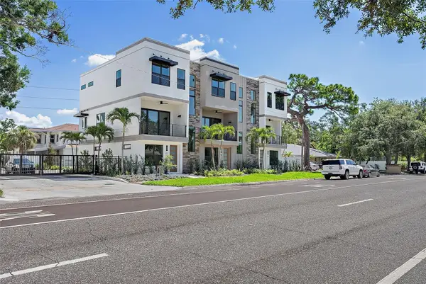 80 64th Street S, ST PETERSBURG, FL 33707