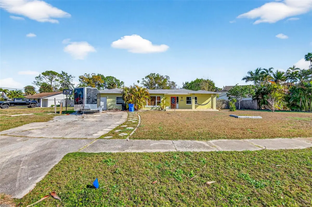 1722 Bayou Grande Boulevard Ne, Saint Petersburg, FL 33703 - #1