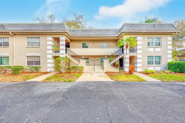 38 Country Club Drive #38, LARGO, FL 33771
