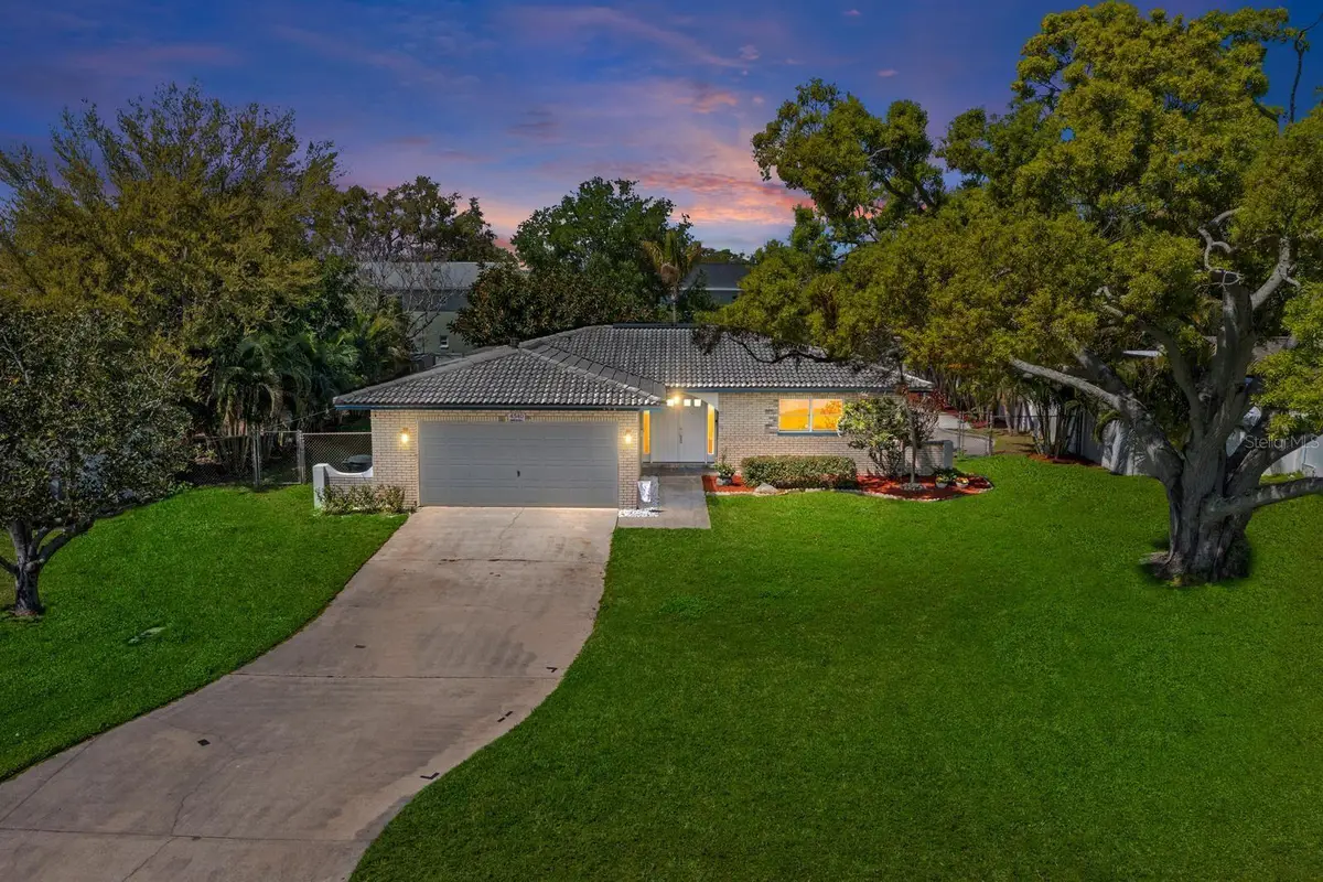 4540 Bayshore Boulevard Ne, Saint Petersburg, FL 33703 - #1