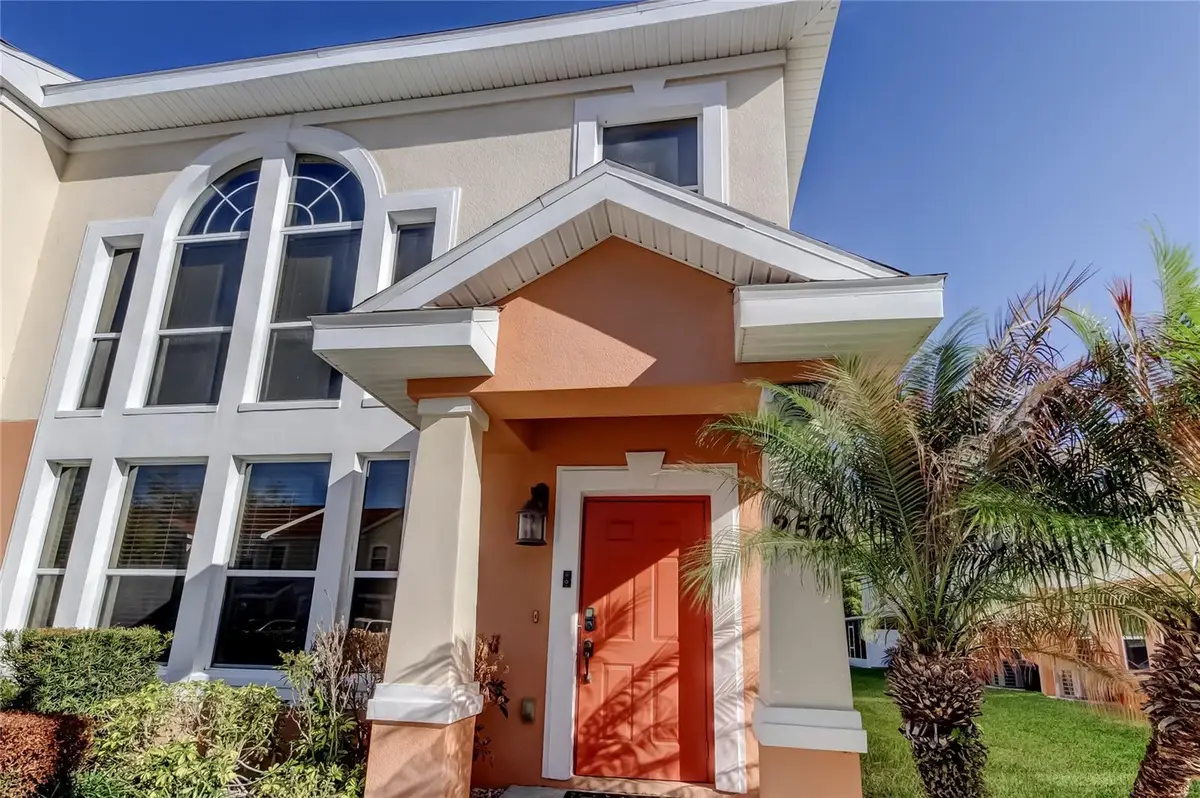 258 Alexander Woods Drive, Plant City, FL 33563 - #1