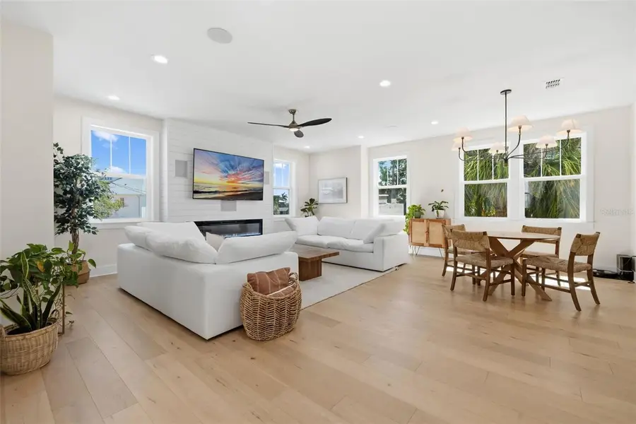 1811 Bayou Grande Boulevard Ne, Saint Petersburg, FL 33703 - #2