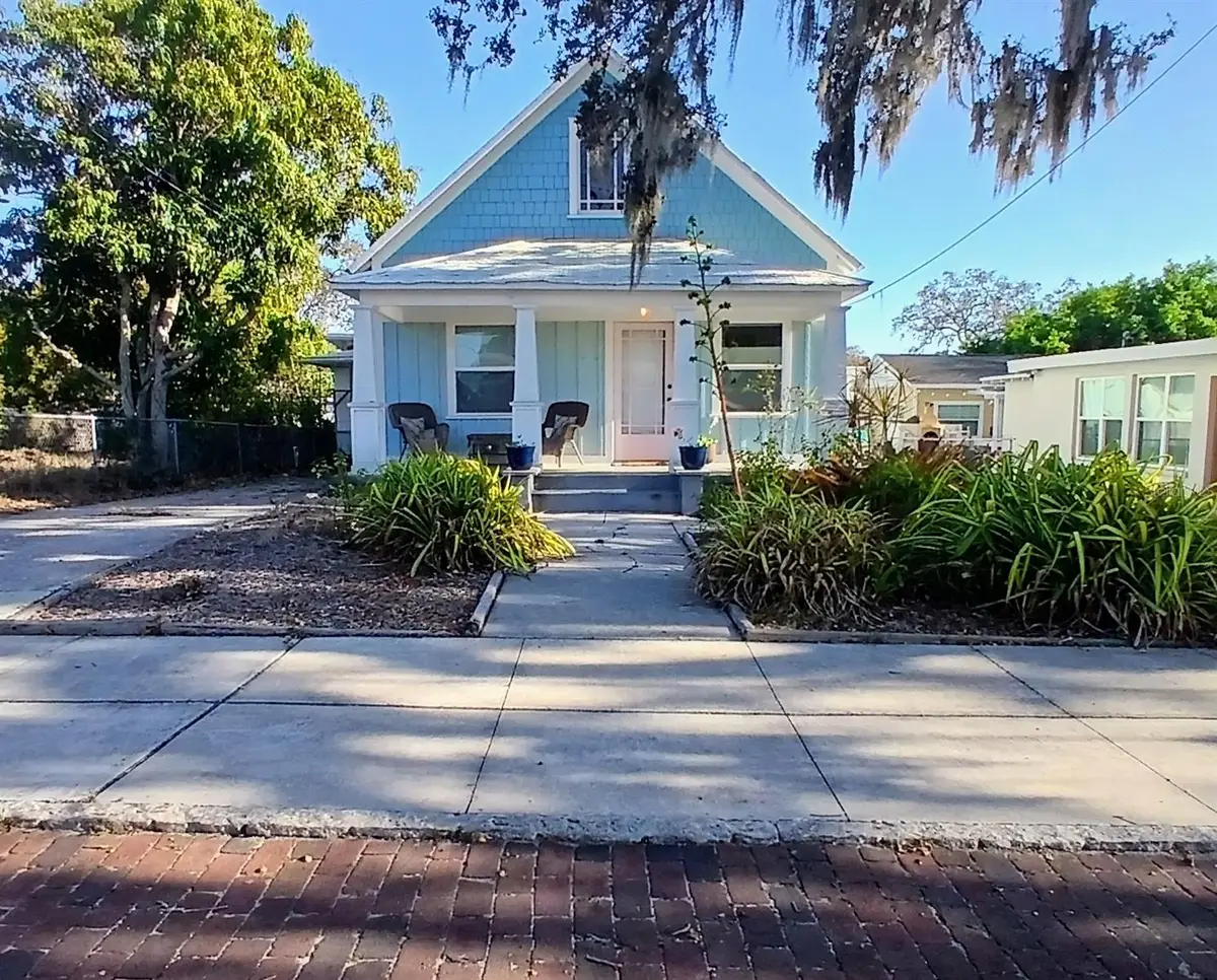 542 Division Street, Tarpon Springs, FL 34689 - #1
