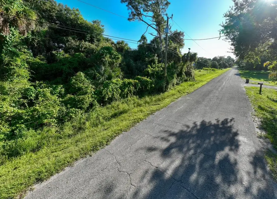 458 Capitol Street, North Fort Myers, FL 33903 - #2