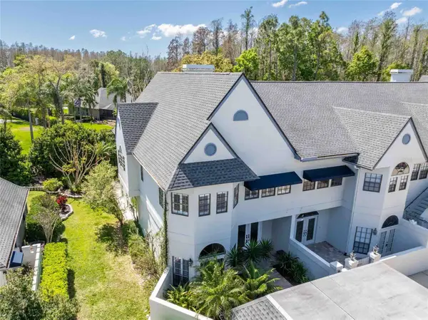 18724 Wimbledon Circle, LUTZ, FL 33558