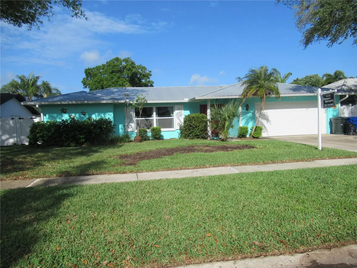 1250 Dinnerbell Lane E, Dunedin, FL 34698 - #1