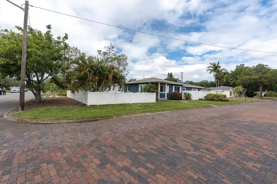 200 62nd Street N, Saint Petersburg, FL 33710 - #2