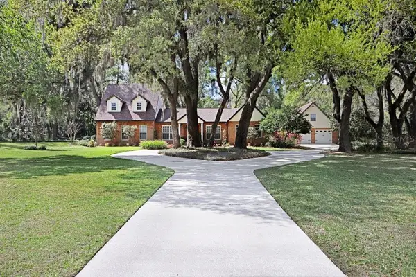 36805 Waterfall Drive, DADE CITY, FL 33525