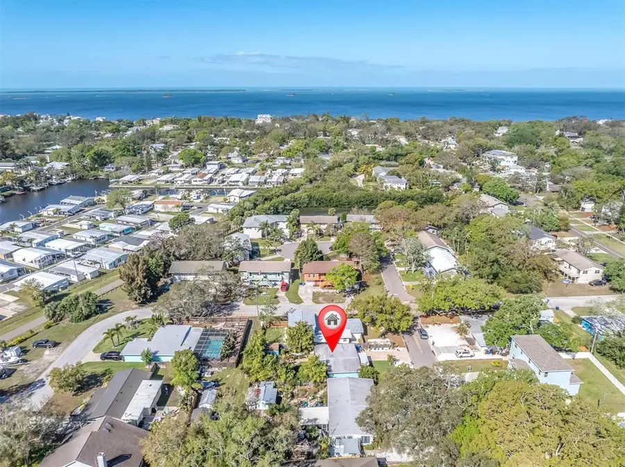 137 Pennsylvania Avenue, Palm Harbor, FL 34683 - #2