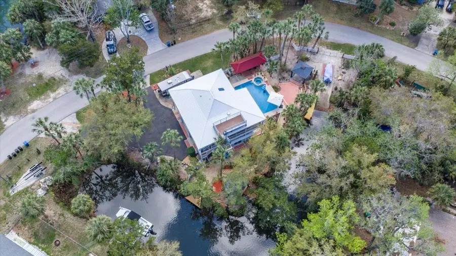6093 Avenue Of The Palms, Weeki Wachee, FL 34607 - #2