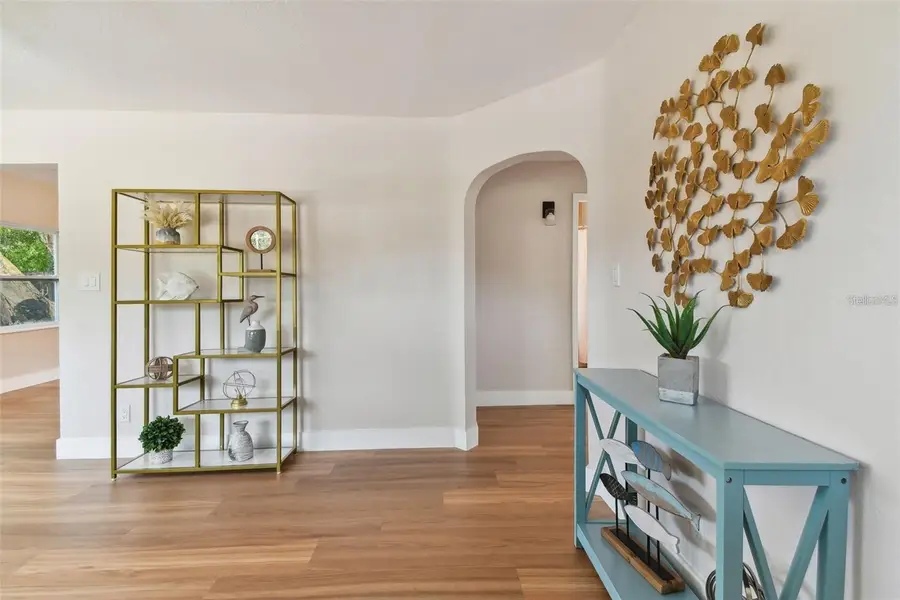 1826 30th Street S, Saint Petersburg, FL 33712 - #2