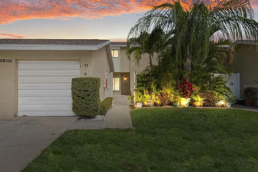 6537 Cape Hatteras Way Ne #4, Saint Petersburg, FL 33702 - #2