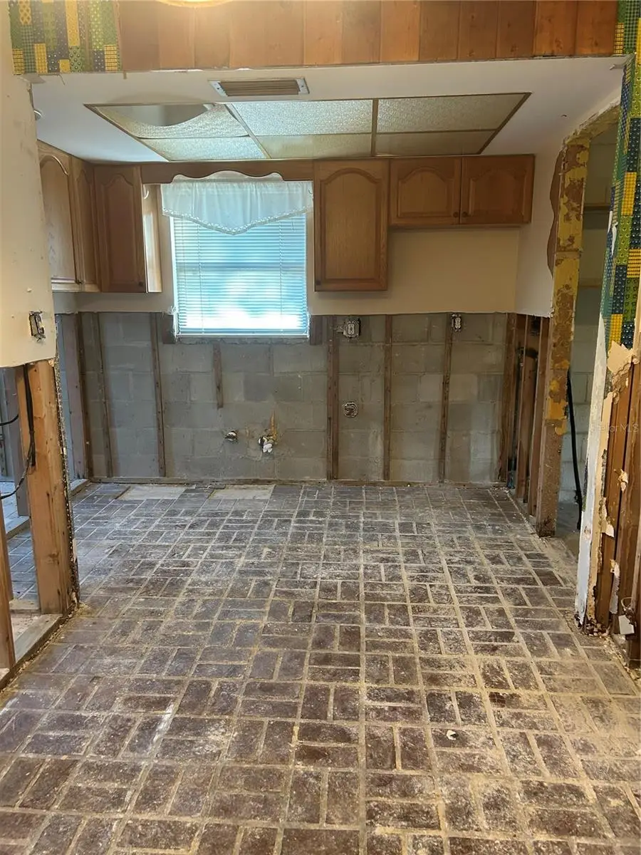 1758 Michigan Avenue Ne, Saint Petersburg, FL 33703 - #3