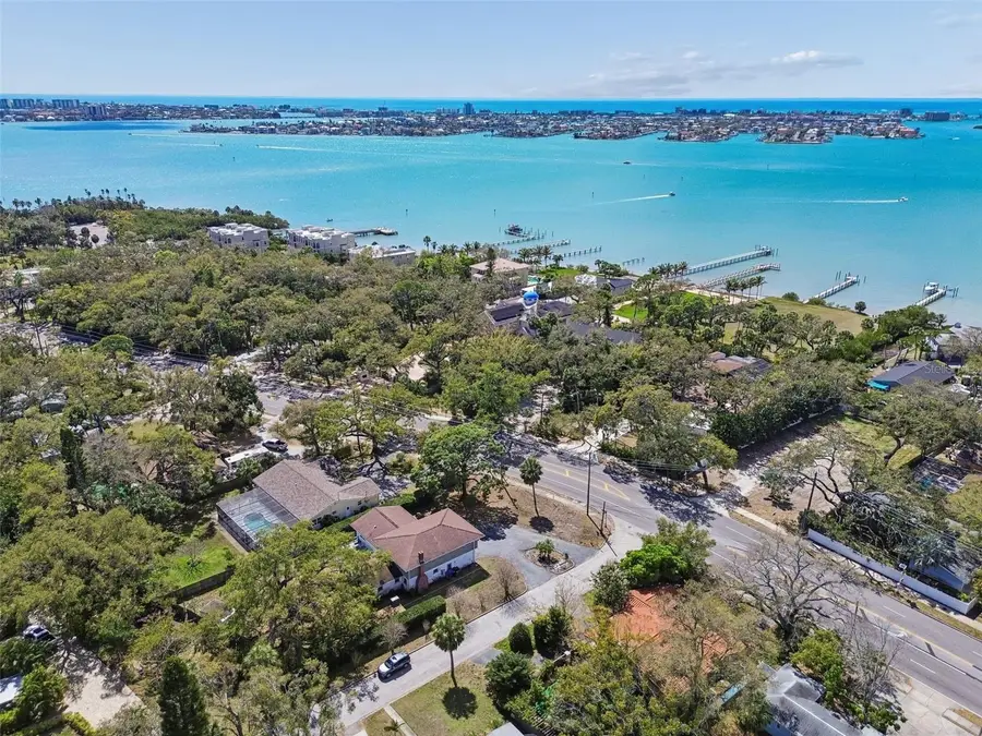 2027 Park Street N, Saint Petersburg, FL 33710 - #2