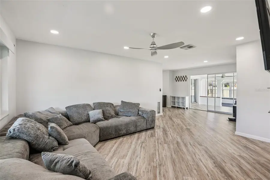 10569 Lake Vista Drive, Seminole, FL 33772 - #3