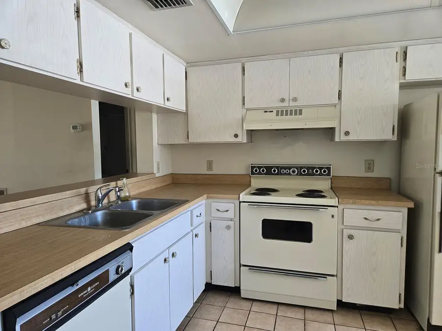 7700 92nd Street #202, Seminole, FL 33777 - #3