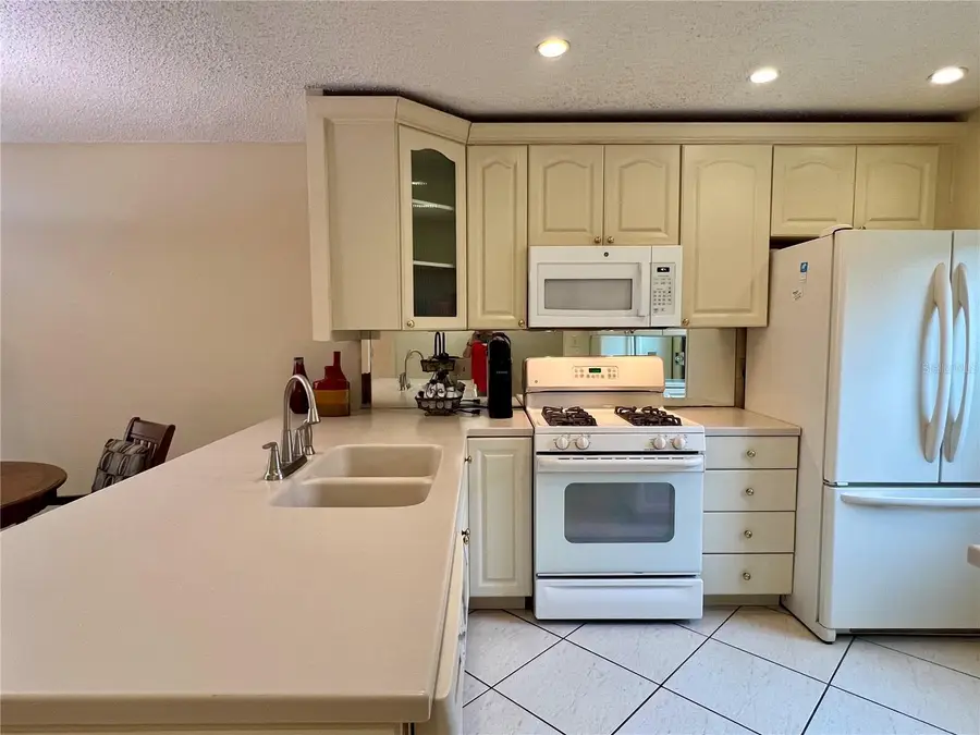 1395 Mission Drive W #28C, Clearwater, FL 33759 - #3
