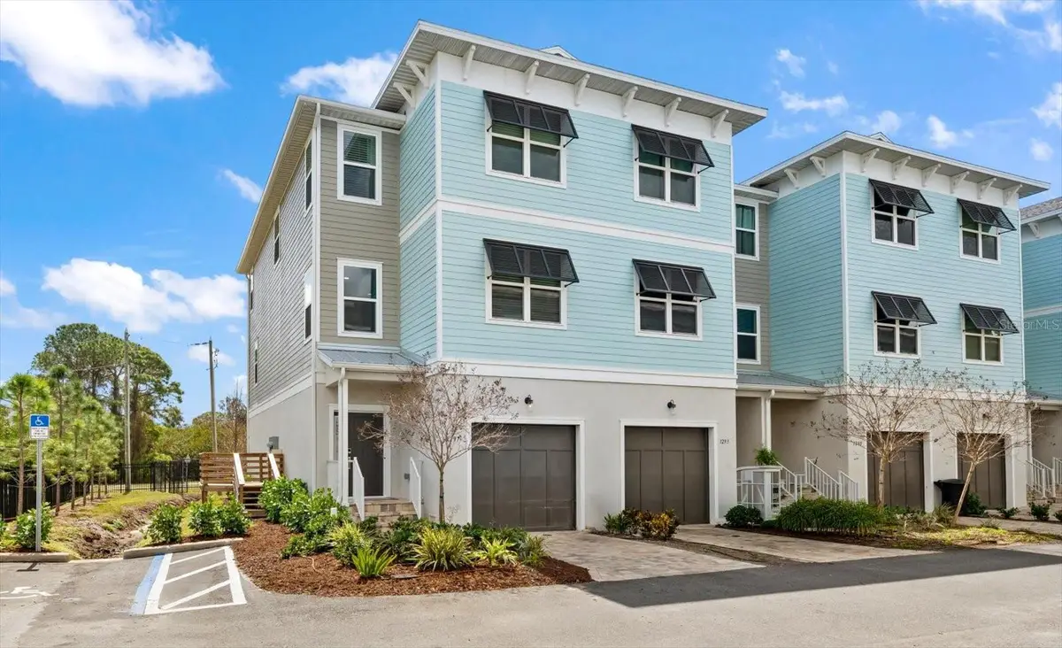 1297 Savona Drive Ne, Saint Petersburg, FL 33702 - #1