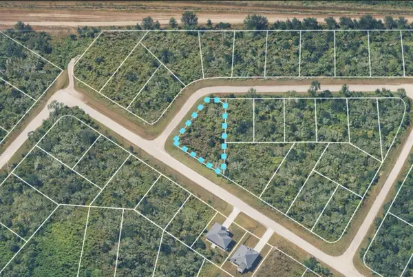 648 Greenbriar Boulevard, LEHIGH ACRES, FL 33972