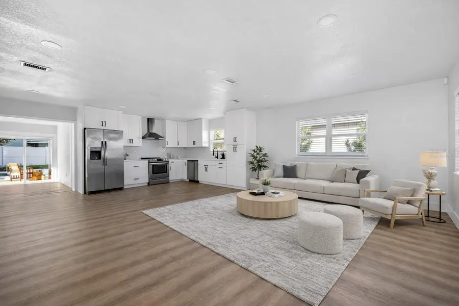 4618 W Pearl Avenue, Tampa, FL 33611 - #2