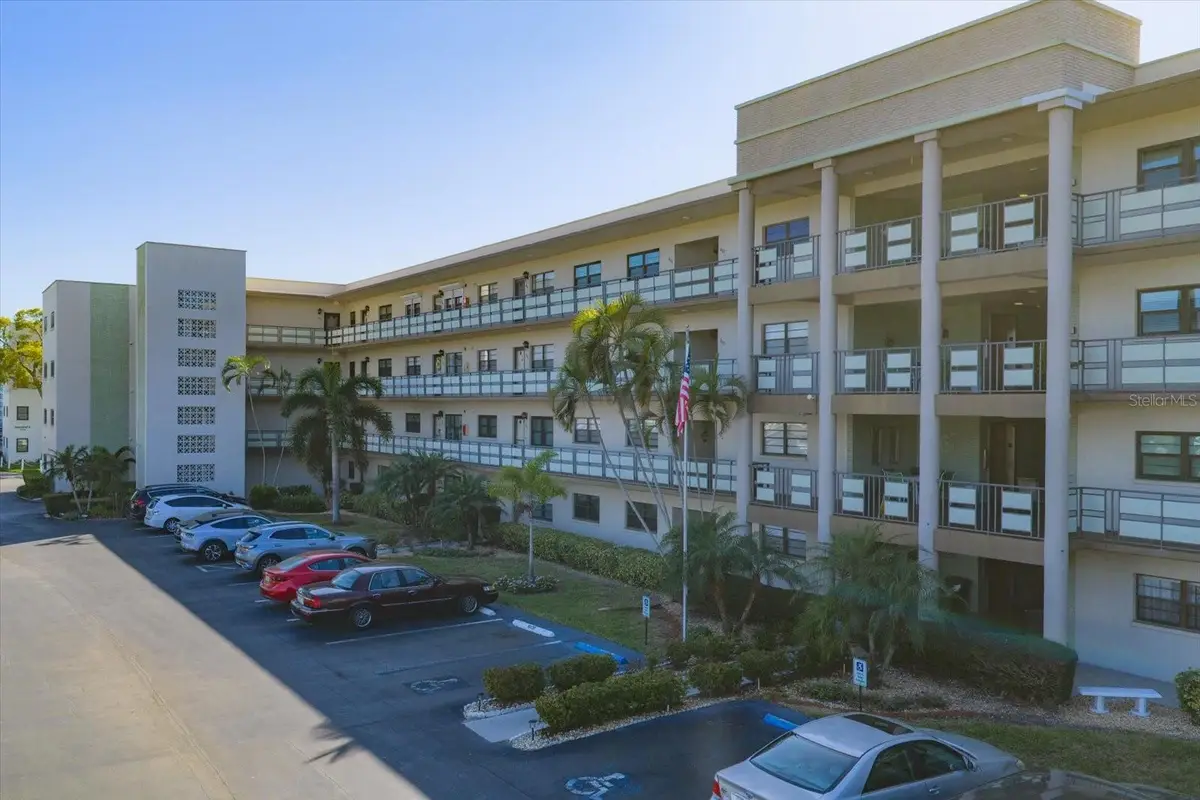 6080 80 Street N #102, Saint Petersburg, FL 33709 - #1