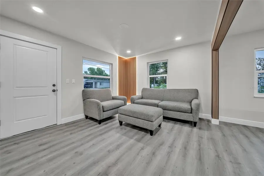 5418 6th Avenue S, Saint Petersburg, FL 33707 - #3