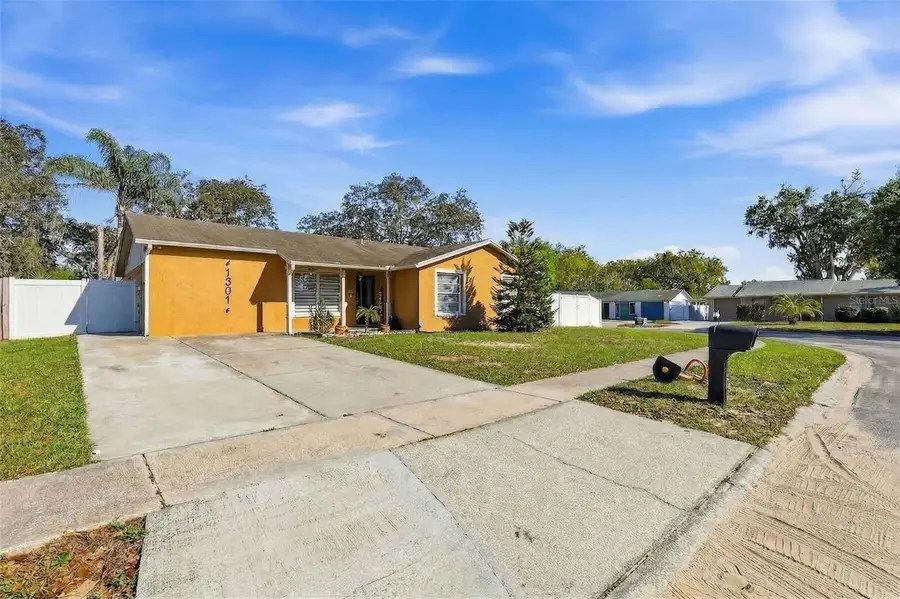 1301 Vinemont Drive, Brandon, FL 33510 - #2