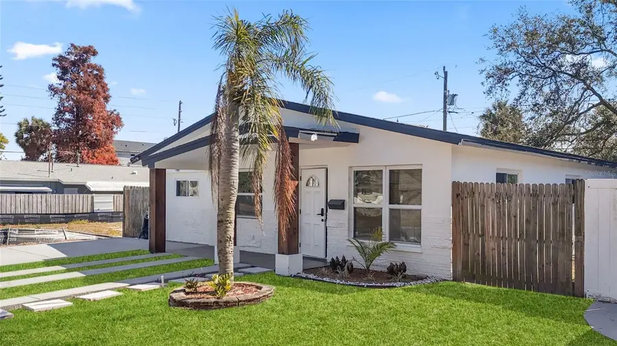 1778 New Hampshire Avenue Ne, Saint Petersburg, FL 33703 - #3