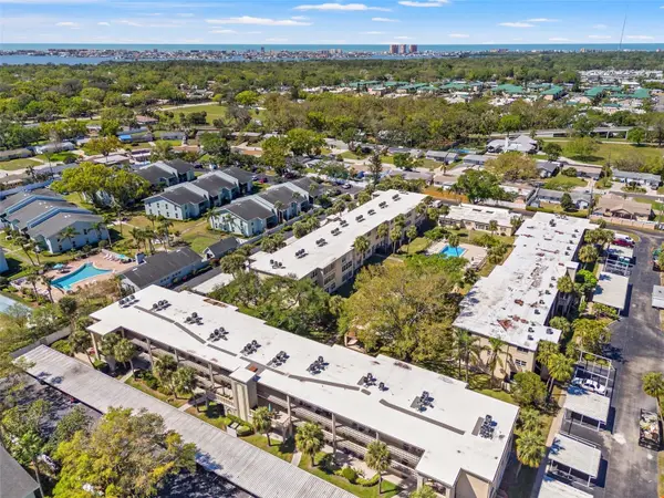 11700 Park Boulevard #202, SEMINOLE, FL 33772