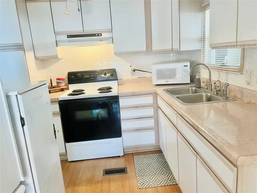 2224 Ca D Oro Drive, Sarasota, FL 34238 - #3