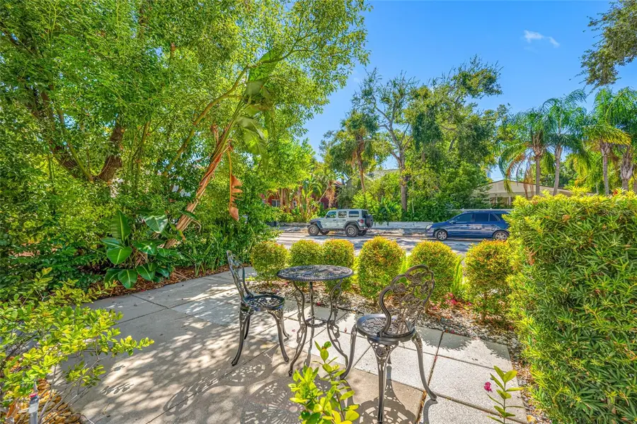 237 7th Avenue N #2, Saint Petersburg, FL 33701 - #3
