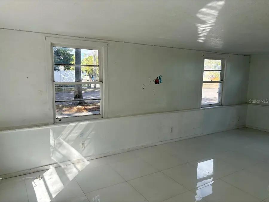 2635 9th Avenue N, Saint Petersburg, FL 33713 - #3