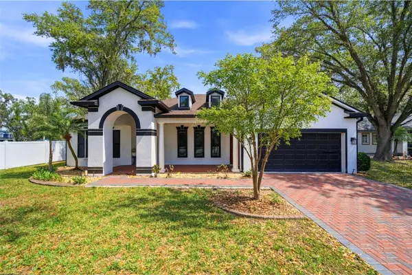 1605 Hidden Meadow Court, VALRICO, FL 33594