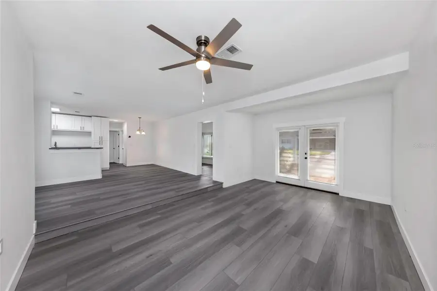 360 57th Street N, Saint Petersburg, FL 33710 - #3