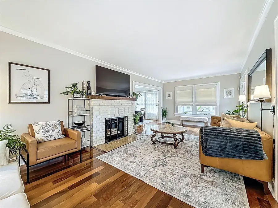 231 15th Avenue Ne, Saint Petersburg, FL 33704 - #3