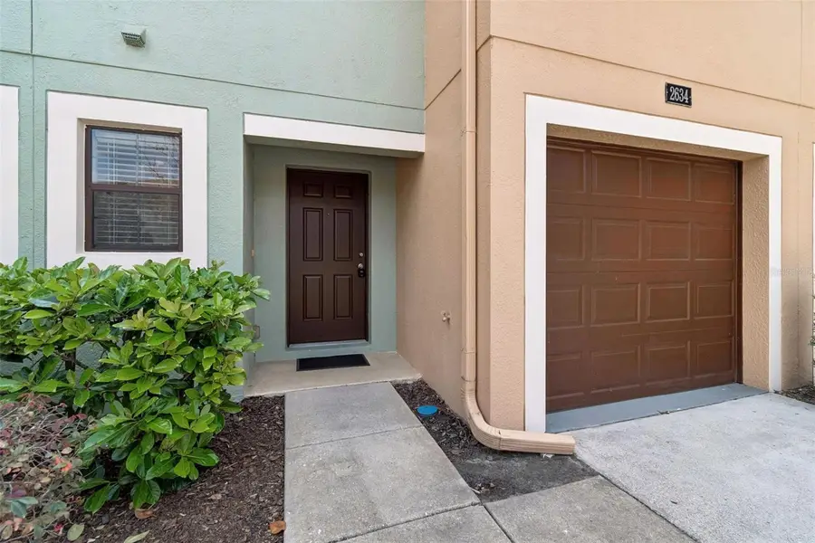 2634 Edgewater Falls Drive, Brandon, FL 33511 - #2