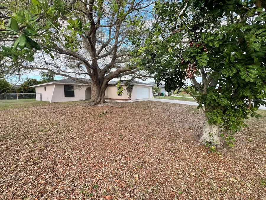 405 SW 43rd Lane, Cape Coral, FL 33914 - #2