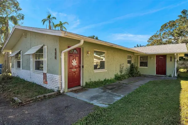 926 Lake Palms Drive, LARGO, FL 33771
